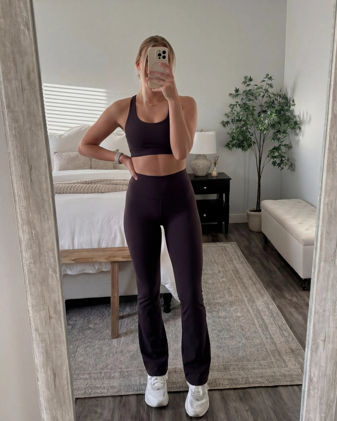 Celeste Invisible Scrunch Flare Leggings